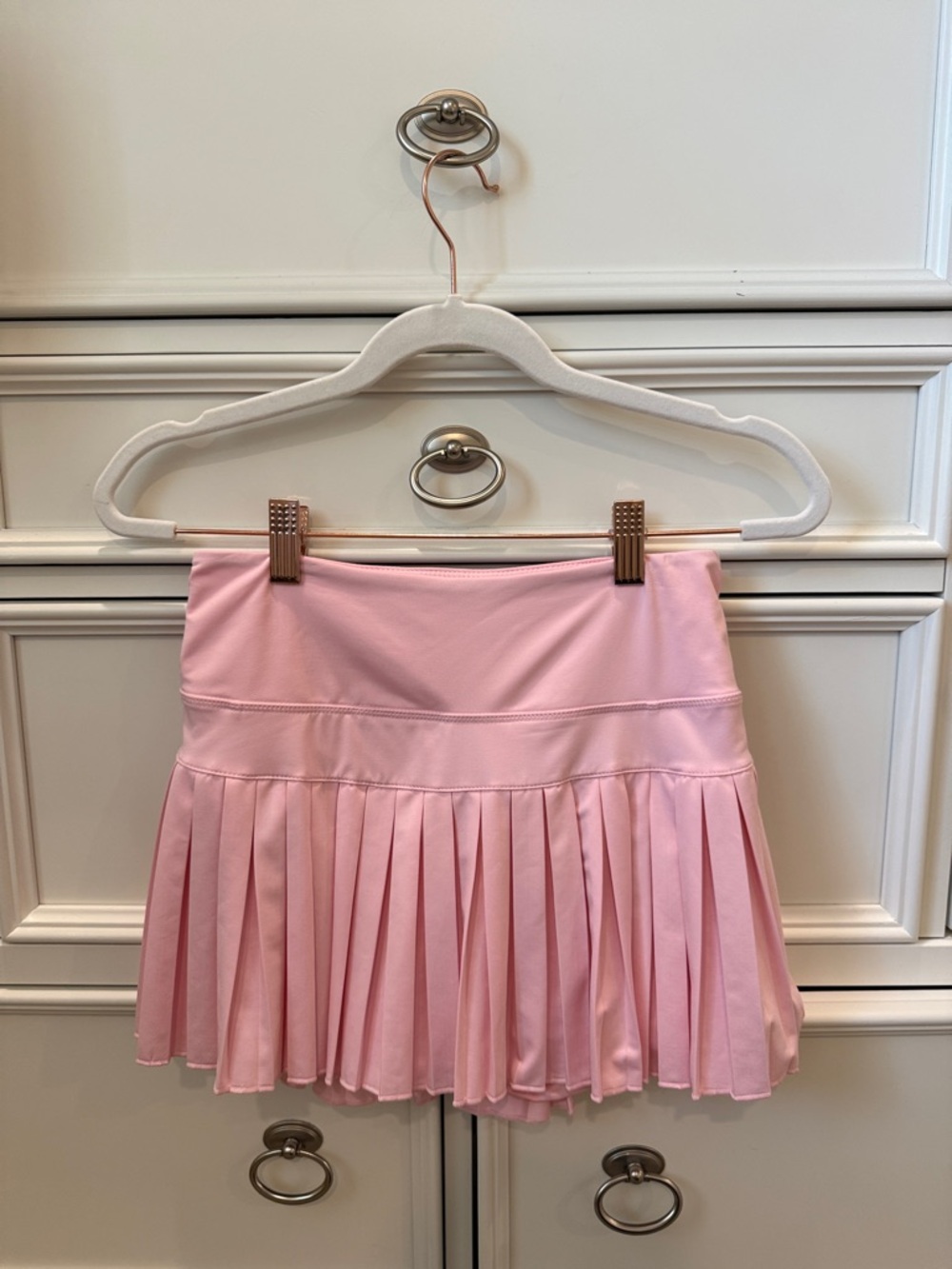 Gold hinge pink skirt